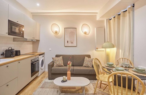 Strasbourg -Saint-Denis Apartment | Charming apartment Center of Paris - Montogueil