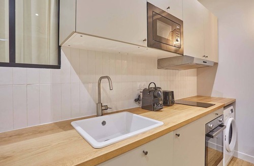 Strasbourg -Saint-Denis Apartment | Charming apartment Center of Paris - Montogueil