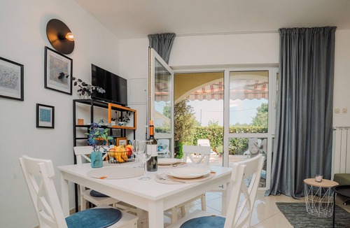 Cizici Apartment | Charming apartment for 2-4 people in Cizici in Soline Bay - contact the owner