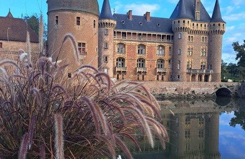 La Clayette Apartment | Charming apartment for a cosy stay