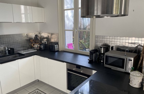 La Rochelle City Centre Apartment | Charming apartment, with parking, garden, historic heart of La Rochelle