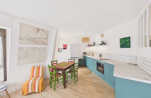 Pont-l'Abbe Apartment | Charming apartment in the city center for 4 people