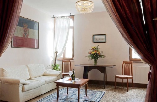 Santa Croce House | Charming Apartment Gran Canal View