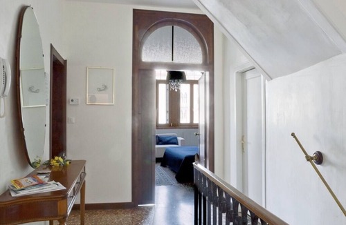 Santa Croce House | Charming Apartment Gran Canal View