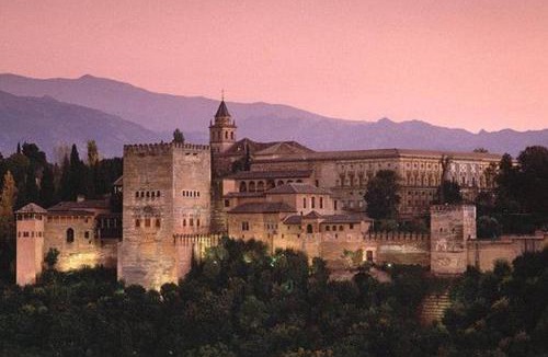 Plaza de Toros-Doctores-San Lazaro Apartment | Charming apartment historic centre Granada 80 m² + balcony