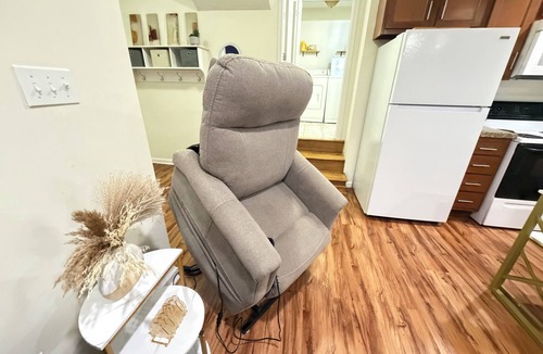 Cross Lanes Apartment | Charming Apartment in CrossLanes