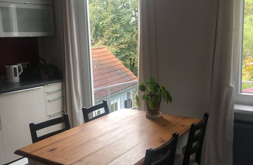 Osternburg Apartment | Charming apartment in an old building near the center