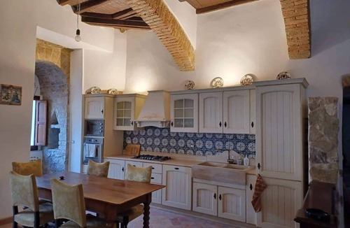 Spoleto Apartment | Charming apartment in medieval tower