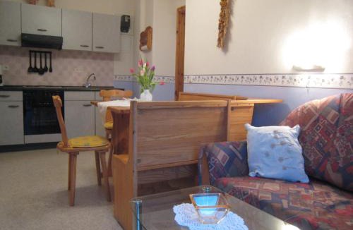 Morscheid-Riedenburg Apartment | Charming Apartment in Morbach Germany with Terrace