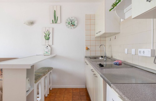 Los Mojones Apartment | Charming Apartment "La Florida" with Pool, Balcony, Ocean View & Wi-Fi