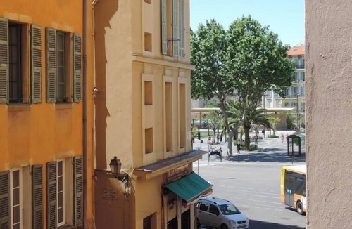Old Town Apartment | Charming apartment Nice old town near beaches