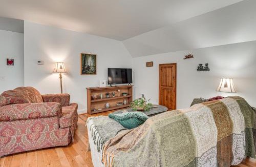 Washington House | Charming Apartment with Pasture Views and Sunsets