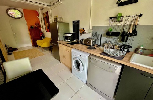 Alpes-Romans Apartment | Charming apartment with garden City center