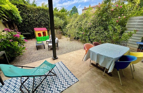 Alpes-Romans Apartment | Charming apartment with garden City center