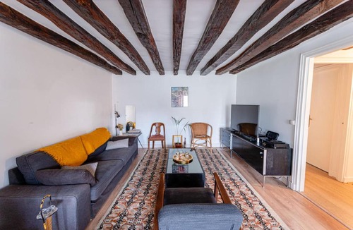 Latin Apartment | Charming apt close to Notre Dame de Paris