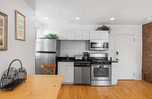 Mount Washington Apartment | Charming Apt-Grandview Ave-Pittsburgh Iconic Views