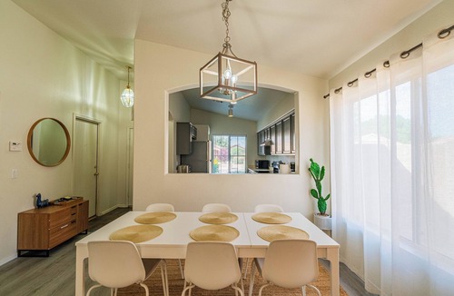 Sierra Verde at Arrowhead Ranch House | Charming Arrowhead House - 15 min to Stadium
