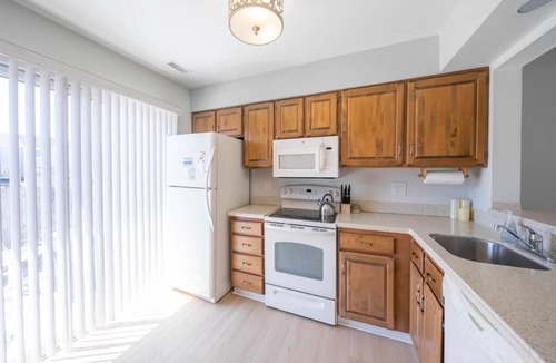 Avalon House | Charming Avalon Townhome with great outdoor living space, convenient to town center, tennis/pickleball courts, and a few short blocks to great beaches.