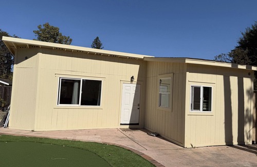 Pleasant Hill House | Charming backyard Guesthouse with 2 bedrooms and WiFi, AC in Pleasant Hill