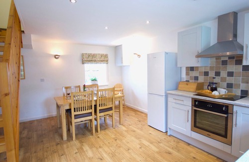 Hurdlow Cottage | Charming barn Conversion with 2 Bedrooms in beautiful Peak District countryside. Sleeps 4.