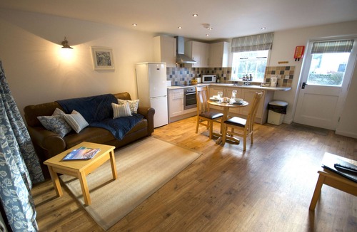 Hurdlow Apartment | Charming barn Conversion with 1 Double Bedroom in the beautiful Peak District countryside. Sleeps 2