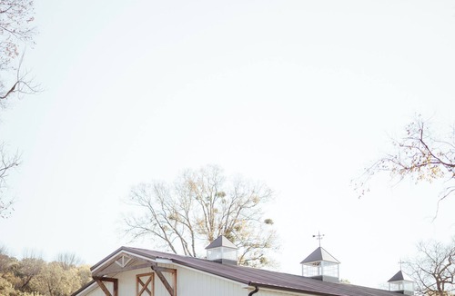 Lebanon House | Charming barndominium on 110 peaceful acres in the hills of TN; sleeps up to 16.