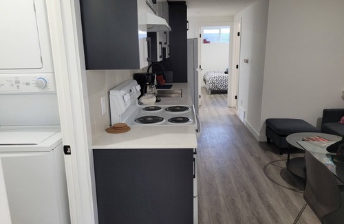 Whyte ave House | Charming Basement Private Suite in Bonnie Doon. Just renovated!