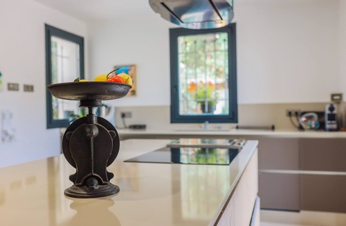 La Gaude Villa | CHARMING BASTIDE IN THE HEART OF LAVENDER AND OLIVE GROVES