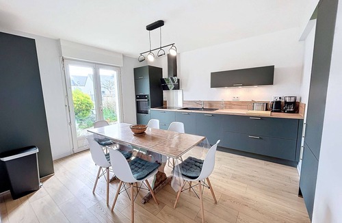 Saint-Pair-sur-Mer House | Charming Beachside House: 4 Bedrooms, Garden, Parking, Wi-Fi, 8 Sleeps!