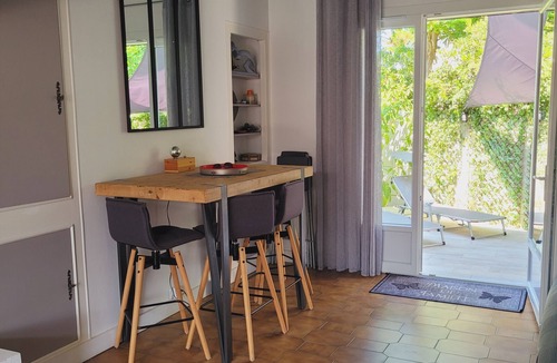 Biscarrosse Plage House | Charming Beachside House in Biscarrosse - Sleeps 6, Garden & Terrace