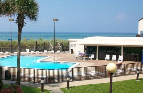 Panama City Beach Condo | Charming beach getaway with stunning ocean views
