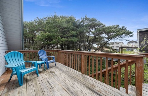 Rockaway Beach Cottage | Charming Beach Cabin *Close Beach Access*