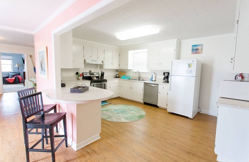 Kure Beach Cottage | Charming Beach Cottage, Less than 1 Block to Beach, Kure Pier + Food, Dog Friendly