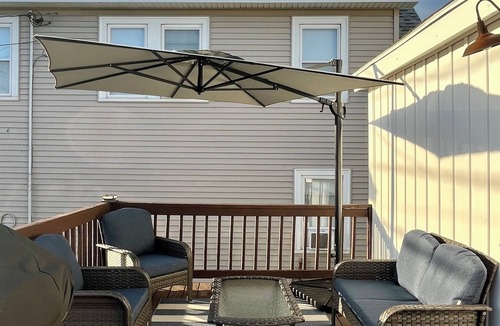 Salisbury Beach House | Charming beach cottage just steps from the ocean