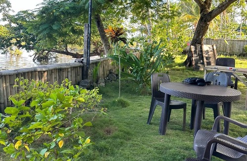 Catangnan Villa | Charming beach front villa for 2 guess max, with Starlink internet in GL