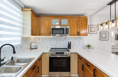 Zarzal Condo | Charming Beachfront Retreat - Wake Up to Waves - 2 BD Apt with AC at Río Grande