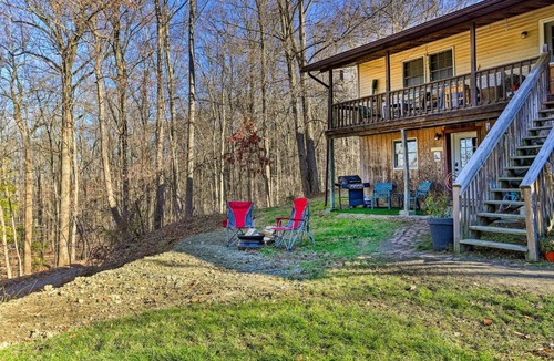 Beacon Apartment | Charming Beacon Apt w/Fire Pit: Near Hiking!