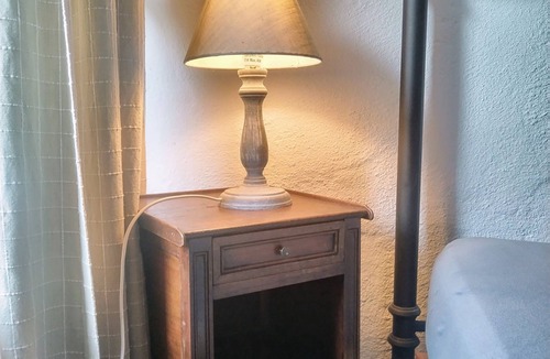 Montcony Bed & Breakfast | Charming bed and breakfast with lovely facilities, breakfast on offer.