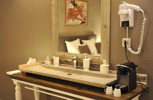 Sarrians Bed & Breakfast | Charming bed and breakfast with spa in Provence, in the heart of the vineyards