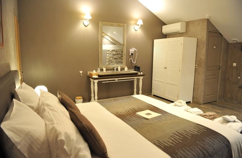 Sarrians Bed & Breakfast | Charming bed and breakfast with spa in Provence, in the heart of the vineyards