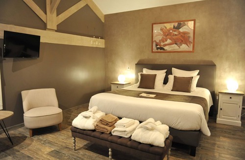 Sarrians Bed & Breakfast | Charming bed and breakfast with spa in Provence, in the heart of the vineyards