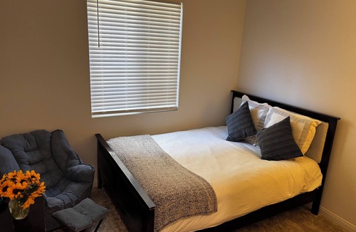 Camarillo Bed & Breakfast | Charming bed & breakfast in enjoyable Camarillo with AC, fitness room