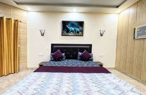 Rakabganj Bed & Breakfast | Charming bed & breakfast in brilliant Agra with WiFi, AC