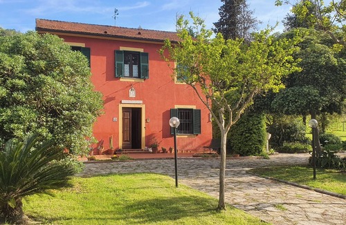 Vicopelago House | Charming Bed & Breakfast Near to Lucca