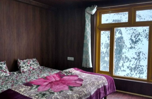 Keylong Bed & Breakfast | Charming bed & breakfast with WiFi in Raling Khangsar