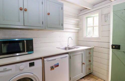 Ashton Keynes House | Charming Bell 2 Property in Minety