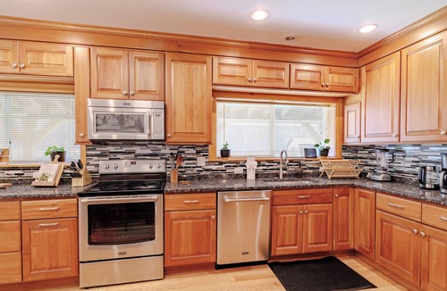 Williamstown House | Charming Berkshires Retreat – Minutes to Williamstown