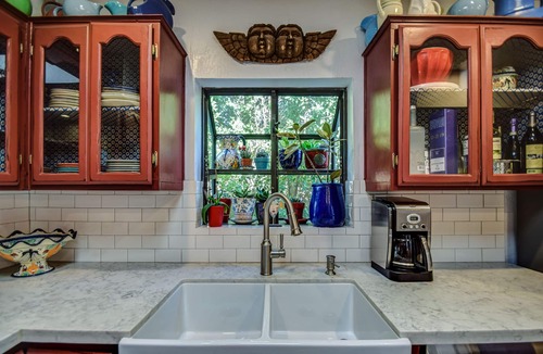 Camelback East House | Charming Biltmore Cottage
