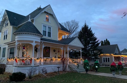 Lanesboro House | Charming Bluff Country Getaway Near Root River Trail & Downtown Lanesboro