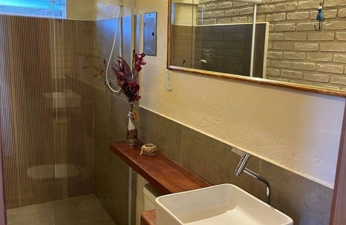 Vale dos Pinheiros Apartment | Charming Boho Studio in Vale dos Pinheiros